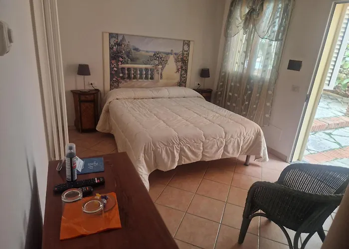 Maison Brinati Bed And Breakfast